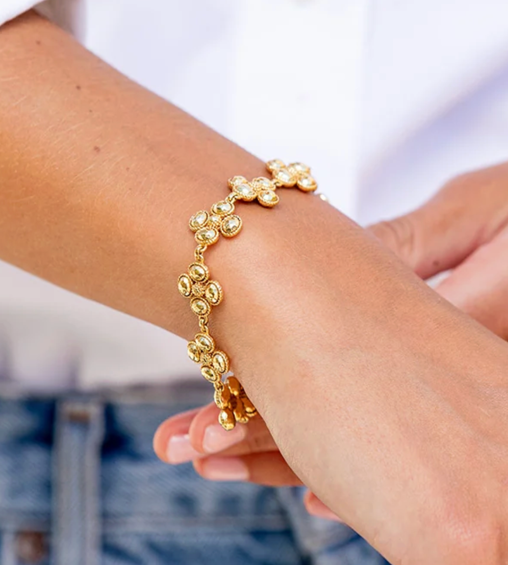 Berry Clover Linear Gold Bracelet