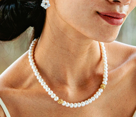 Berry Single Strand Necklace
