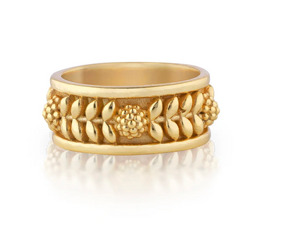 Berry Vine Ring In Gold