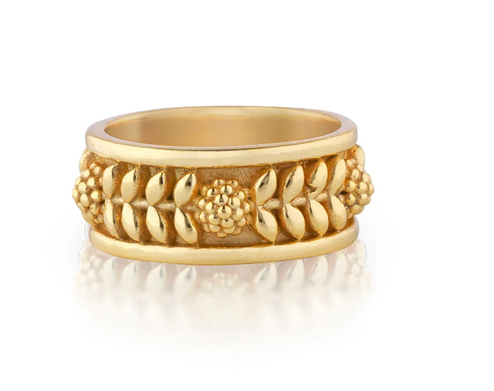 Berry Vine Ring In Gold