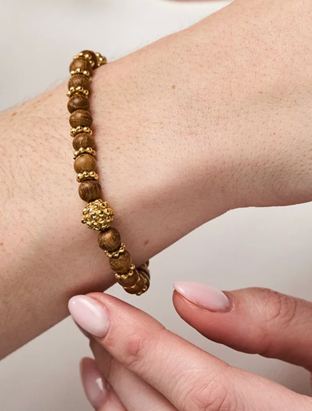 Berry Stretch Teak Bracelet
