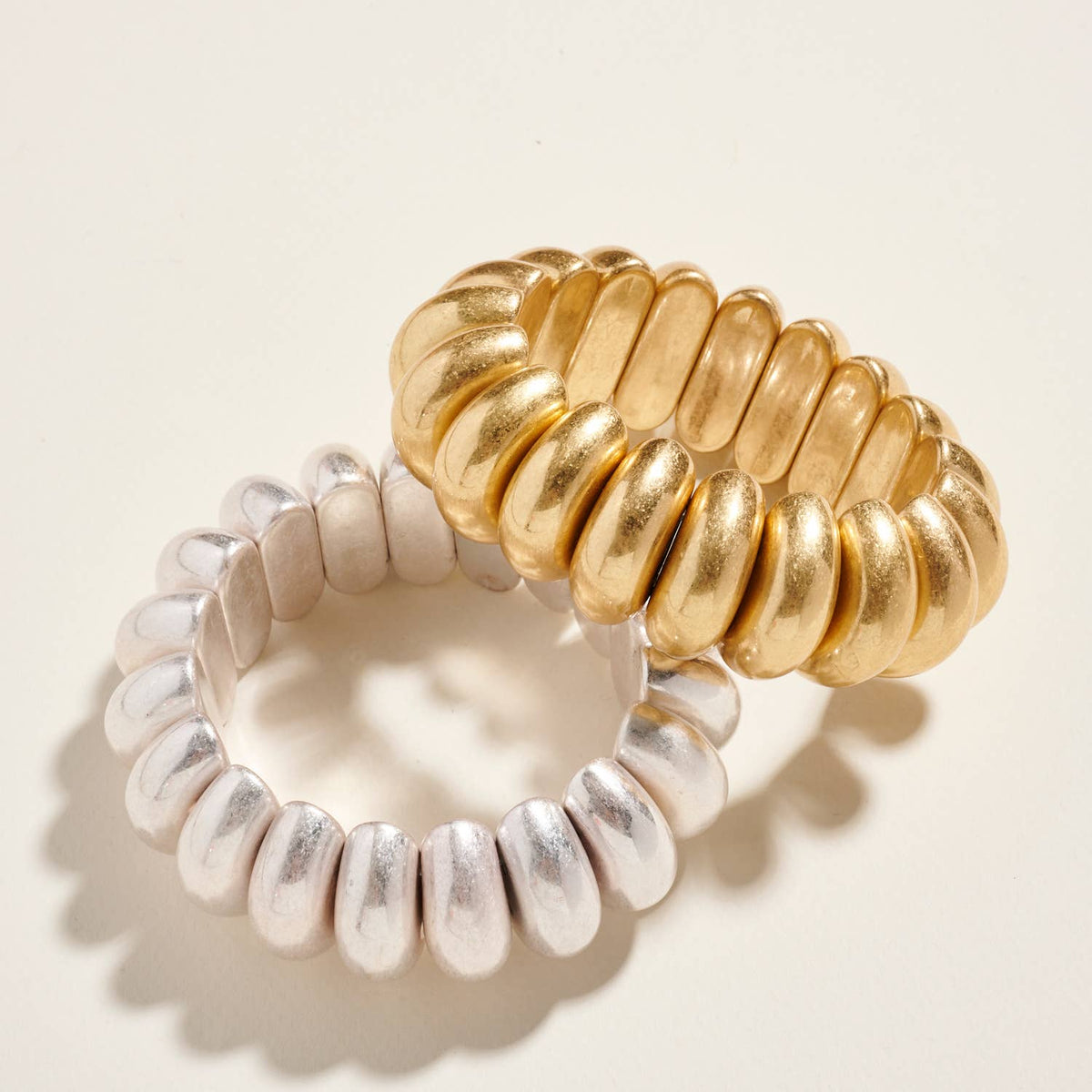 Round Shaped Vintage Metal Stretch Bracelet