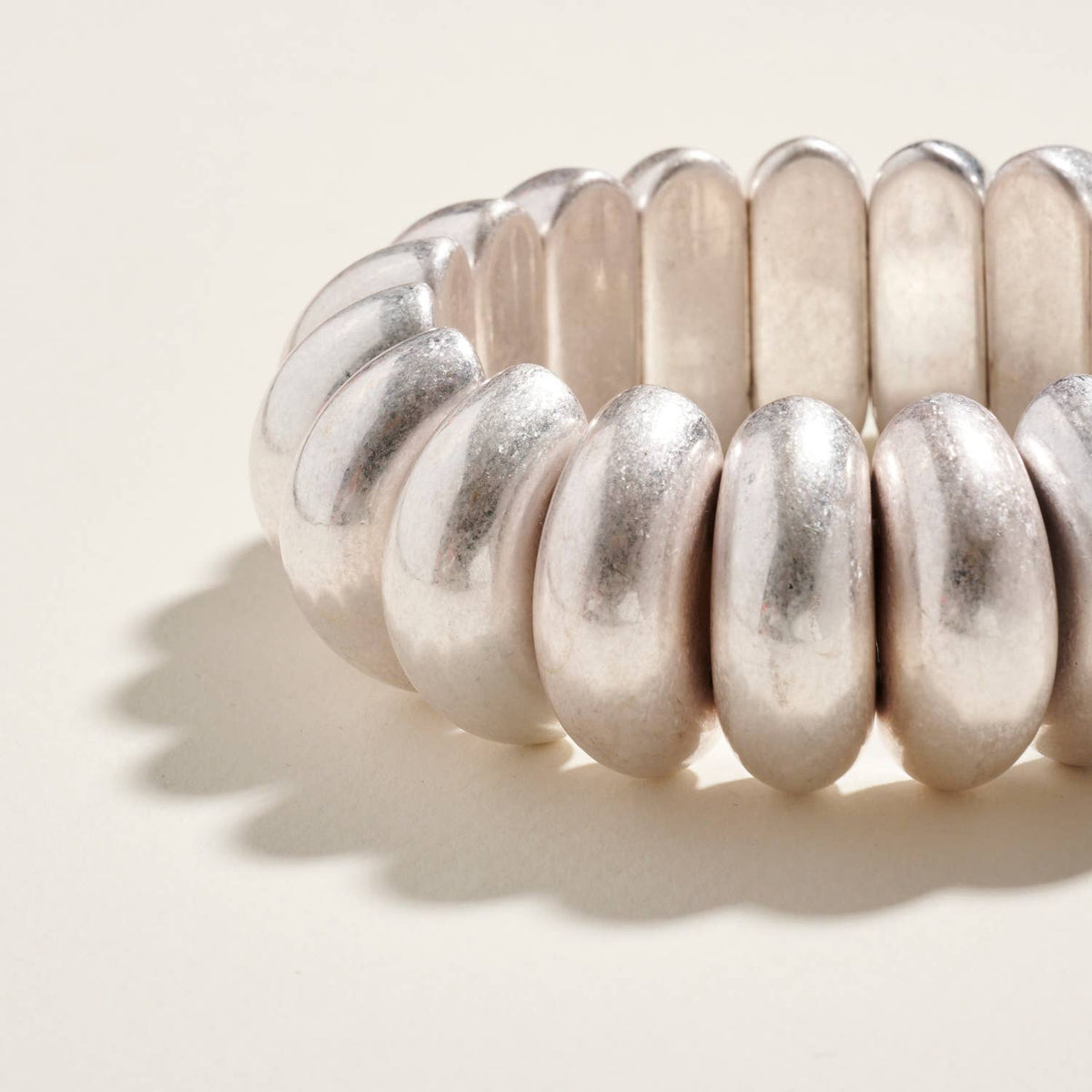 Round Shaped Vintage Metal Stretch Bracelet