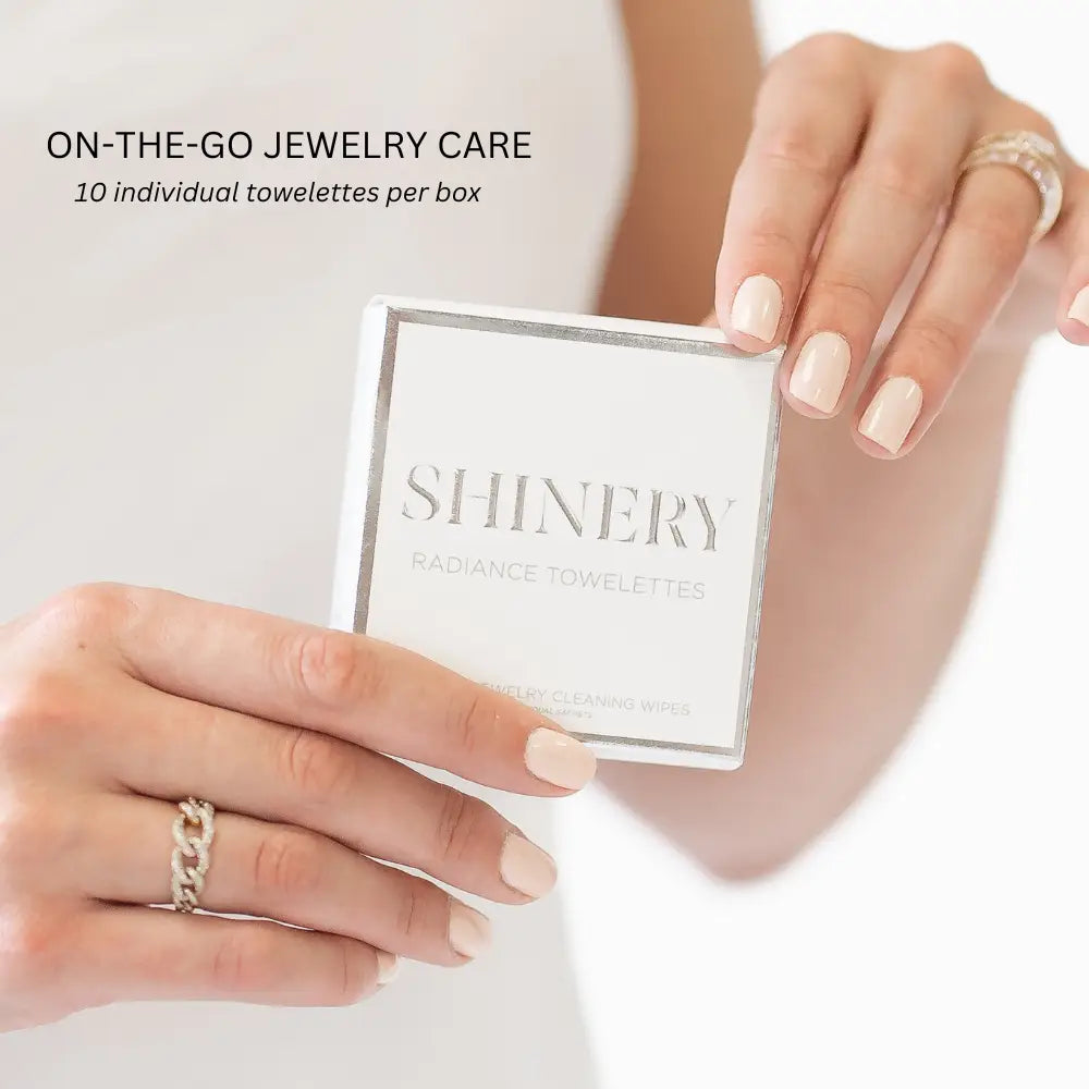 Radiance Towelette